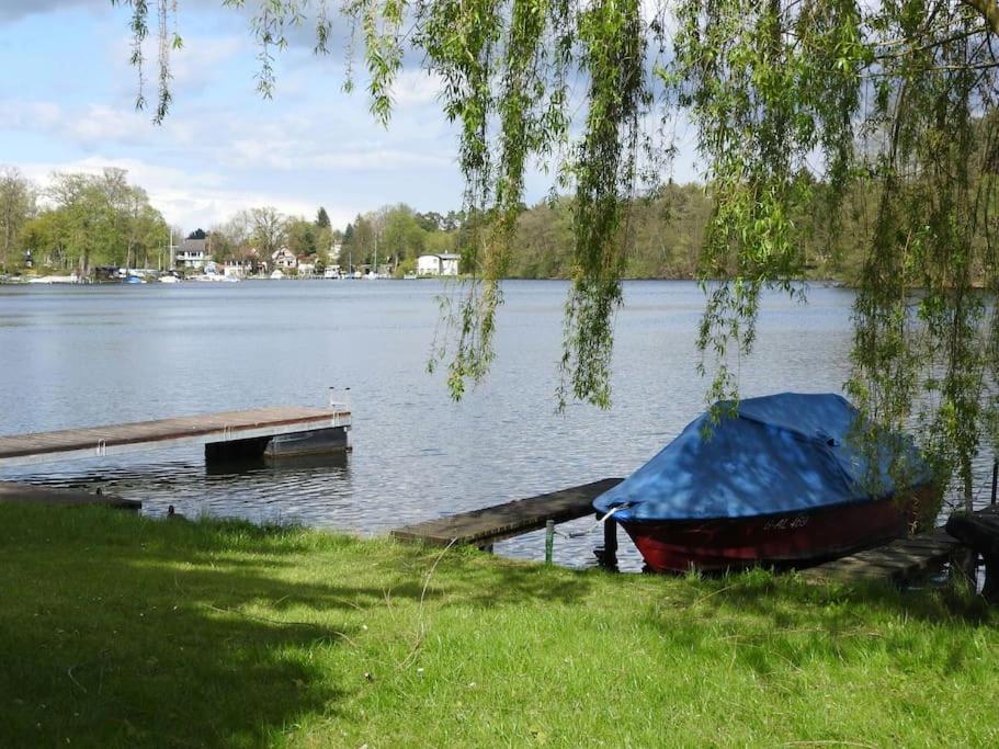 Dachwohnung Mit Wasserblick Und Eigenem Bootssteg Берлин Екстериор снимка