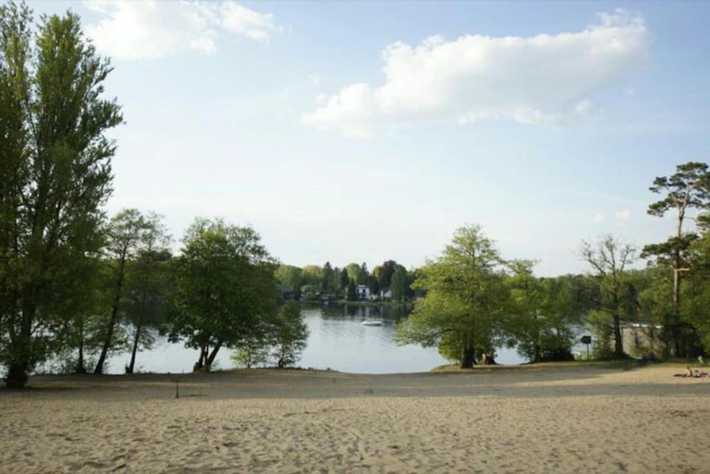 Dachwohnung Mit Wasserblick Und Eigenem Bootssteg Берлин Екстериор снимка